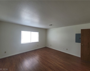 1321 Del Mar Street - Photo Thumbnail 18