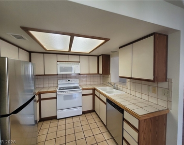 1321 Del Mar Street - Photo Thumbnail 9