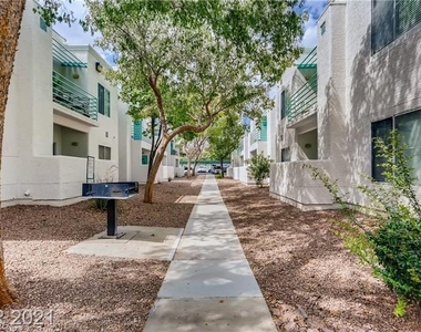 7100 Pirates Cove Road - Photo Thumbnail 2