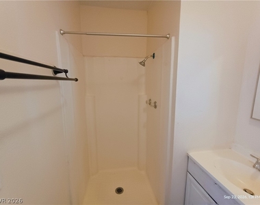 3647 Kolendo Court - Photo Thumbnail 8