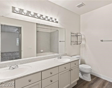 352 Amber Pine Street - Photo Thumbnail 19