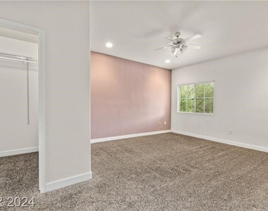 352 Amber Pine Street - Photo Thumbnail 16