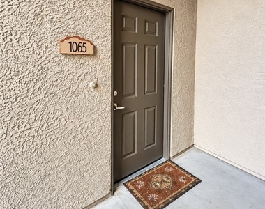 8250 N Grand Canyon Drive - Photo Thumbnail 1