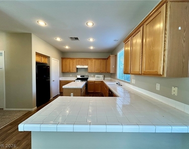 10064 San Gervasio Avenue - Photo Thumbnail 8