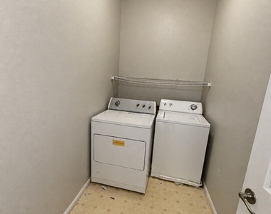 4110 Ivy Russell Way - Photo Thumbnail 11