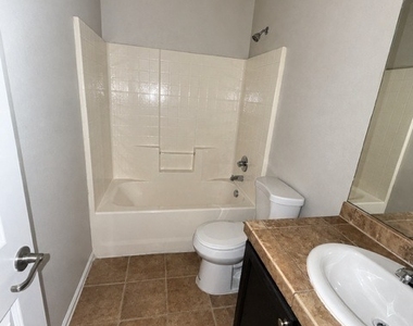 4110 Ivy Russell Way - Photo Thumbnail 8