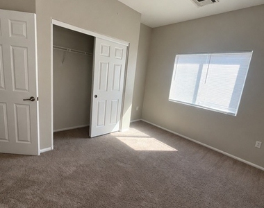 4110 Ivy Russell Way - Photo Thumbnail 10