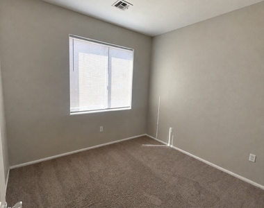 4110 Ivy Russell Way - Photo Thumbnail 9