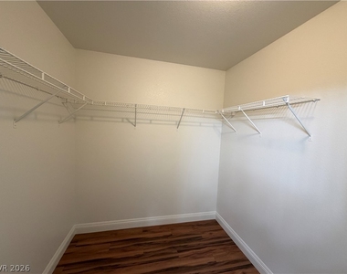 5977 Sombria Ridge Avenue - Photo Thumbnail 22