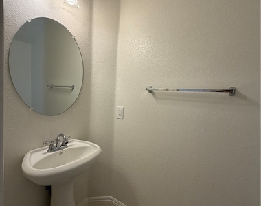 5977 Sombria Ridge Avenue - Photo Thumbnail 7