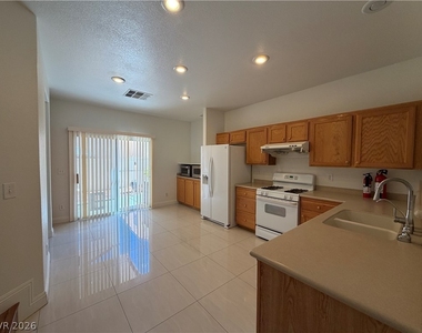 5977 Sombria Ridge Avenue - Photo Thumbnail 4