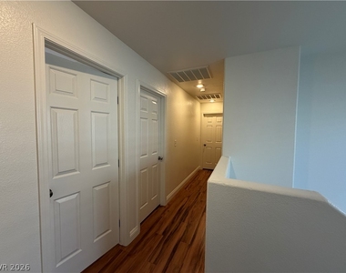 5977 Sombria Ridge Avenue - Photo Thumbnail 11