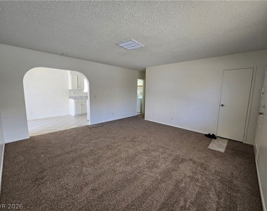 5239 Erin Circle - Photo Thumbnail 4