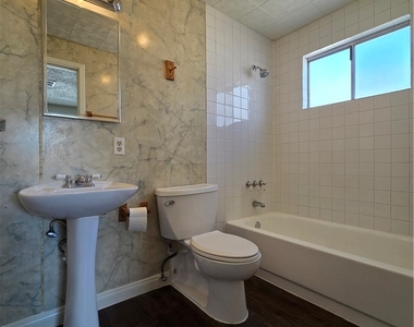 5239 Erin Circle - Photo Thumbnail 15