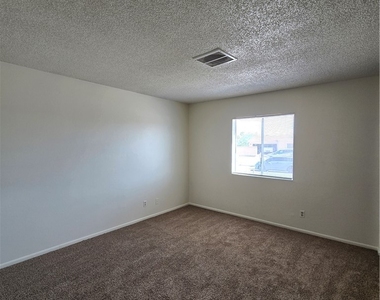 5239 Erin Circle - Photo Thumbnail 12