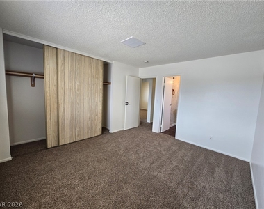 5239 Erin Circle - Photo Thumbnail 14