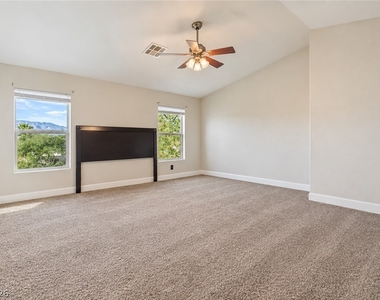 8724 Vivid Violet Avenue - Photo Thumbnail 11
