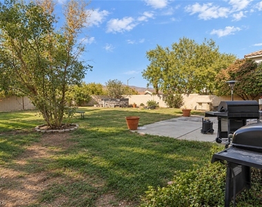 8724 Vivid Violet Avenue - Photo Thumbnail 15