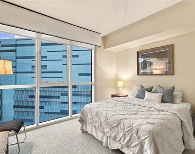 2747 Paradise Road - Photo Thumbnail 17
