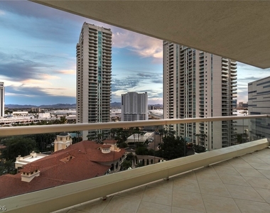 2747 Paradise Road - Photo Thumbnail 23