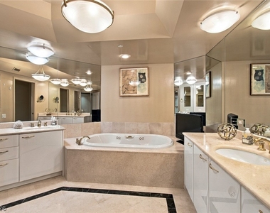 2747 Paradise Road - Photo Thumbnail 14