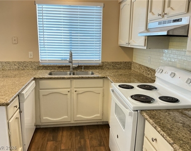 417 Shawna Place - Photo Thumbnail 3