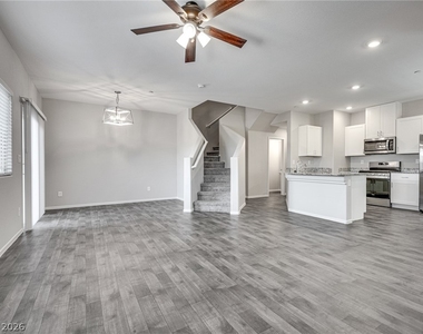 7575 Emerald Stars Street - Photo Thumbnail 2