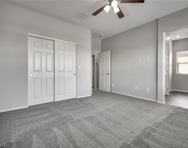 7575 Emerald Stars Street - Photo Thumbnail 7