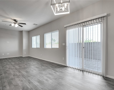 7575 Emerald Stars Street - Photo Thumbnail 4