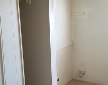 3995 Visby Lane - Photo Thumbnail 10
