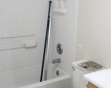 3995 Visby Lane - Photo Thumbnail 18
