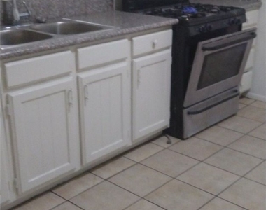 3995 Visby Lane - Photo Thumbnail 14