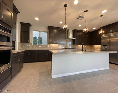 11 Rancho Maria Street - Photo Thumbnail 8