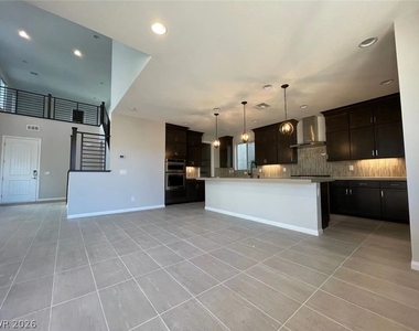 11 Rancho Maria Street - Photo Thumbnail 7