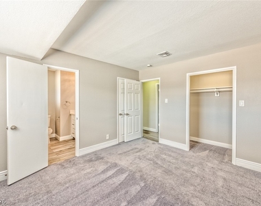 4421 Hillcrest Avenue - Photo Thumbnail 6