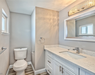 4421 Hillcrest Avenue - Photo Thumbnail 7