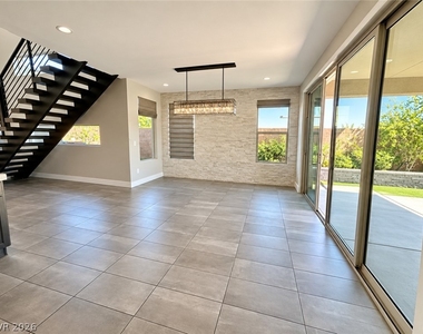 6040 Andezano Drive - Photo Thumbnail 15