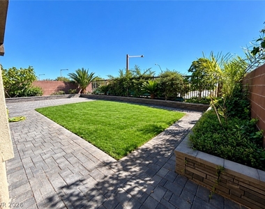 6040 Andezano Drive - Photo Thumbnail 18
