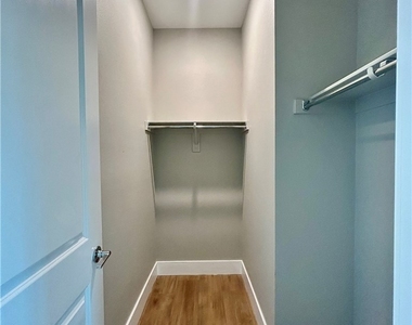 6040 Andezano Drive - Photo Thumbnail 28