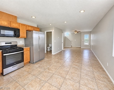 5359 Tipper Avenue - Photo Thumbnail 3