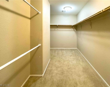 3817 Bella Legato Avenue - Photo Thumbnail 14