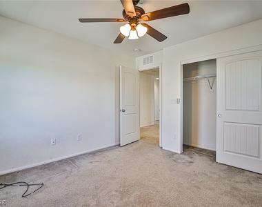 4409 Duck Harbor Avenue - Photo Thumbnail 20
