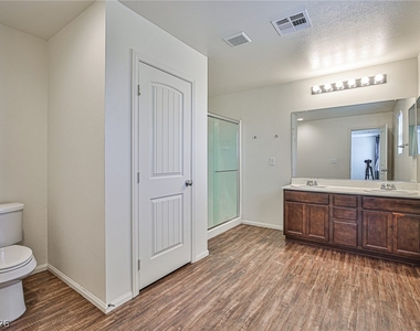 4409 Duck Harbor Avenue - Photo Thumbnail 28