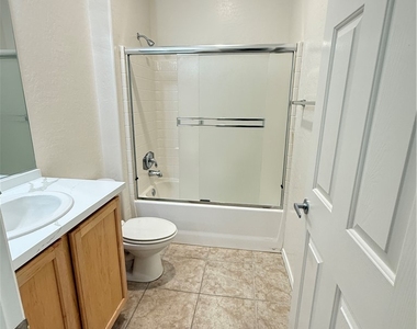 3029 Frigate Way - Photo Thumbnail 8