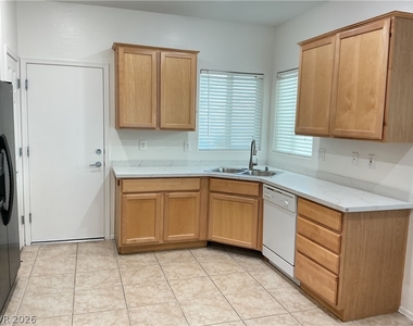 3029 Frigate Way - Photo Thumbnail 4