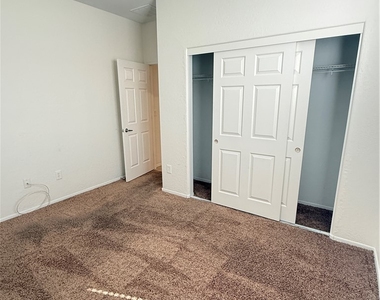 3029 Frigate Way - Photo Thumbnail 9