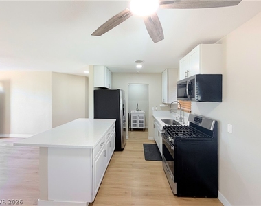 3822 Connie Avenue - Photo Thumbnail 7
