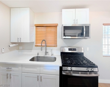 3822 Connie Avenue - Photo Thumbnail 8