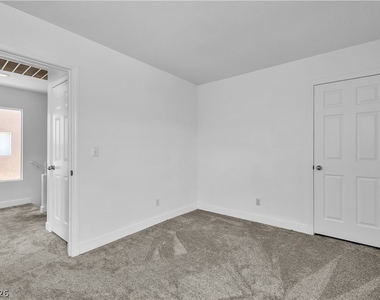 1409 Sycamore Spring Court - Photo Thumbnail 18