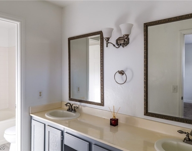 1409 Sycamore Spring Court - Photo Thumbnail 17